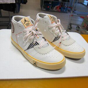 Nike Jordan Series Mid Maison Chateau Rouge Mens 13 Sail Brown/Basalt DO5247-122